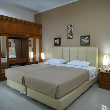 Gondia Guesthouse Jakarta Extérieur photo