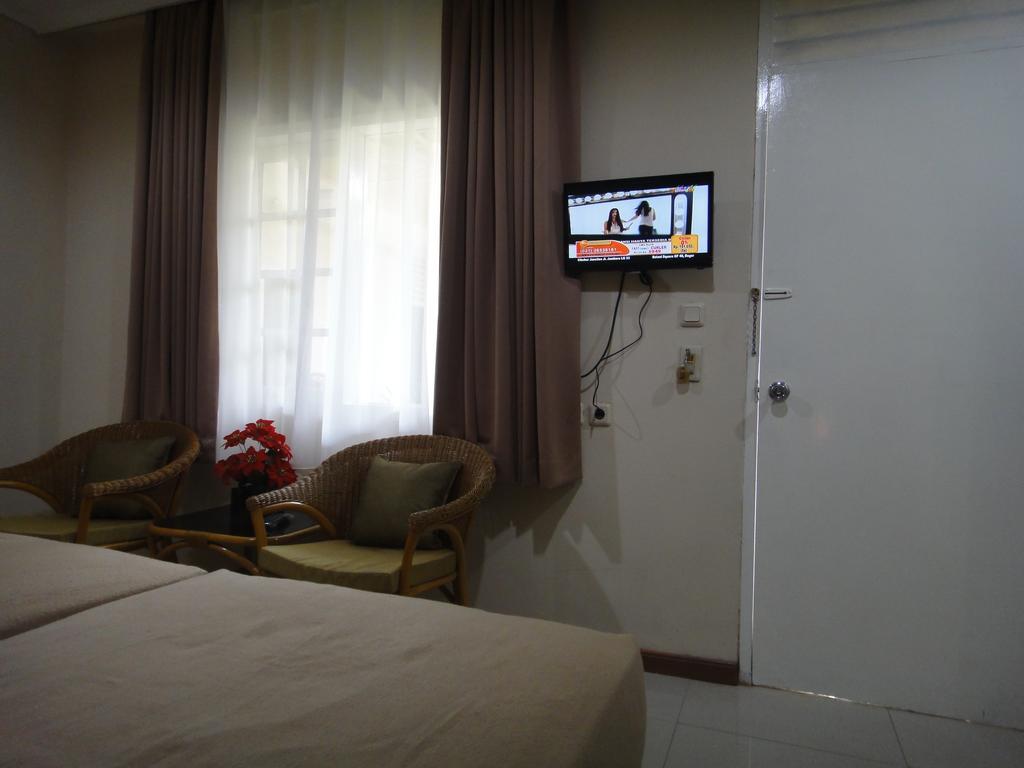 Gondia Guesthouse Jakarta Chambre photo