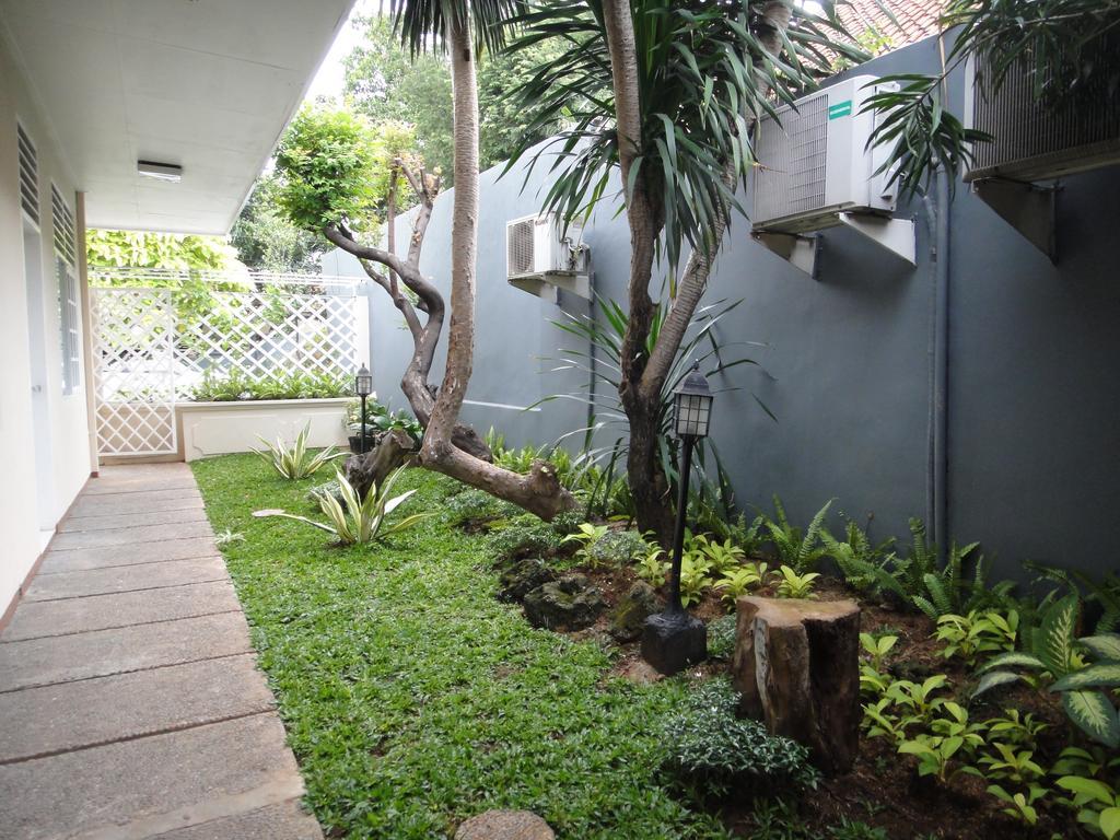 Gondia Guesthouse Jakarta Extérieur photo
