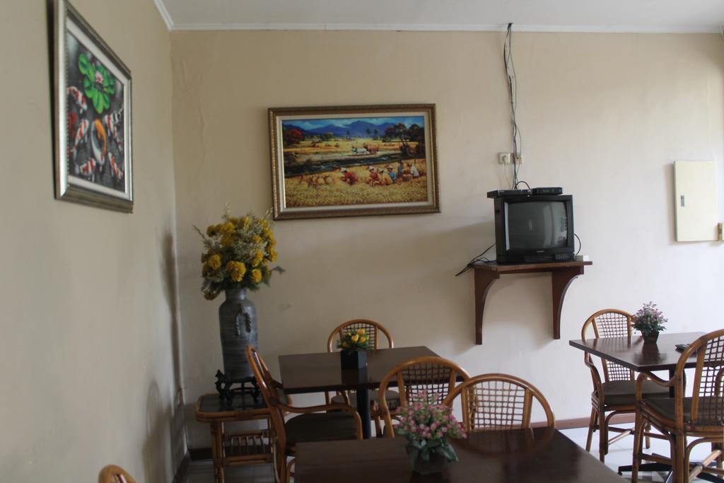 Gondia Guesthouse Jakarta Extérieur photo