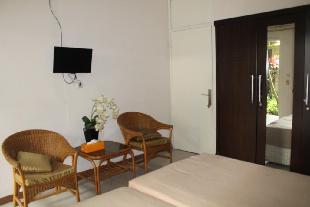 Gondia Guesthouse Jakarta Chambre photo