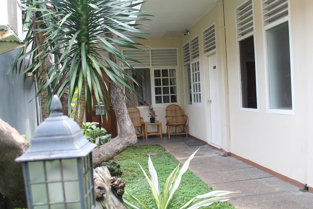 Gondia Guesthouse Jakarta Extérieur photo