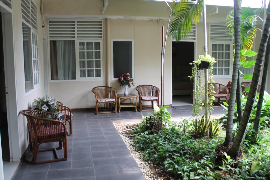 Gondia Guesthouse Jakarta Extérieur photo