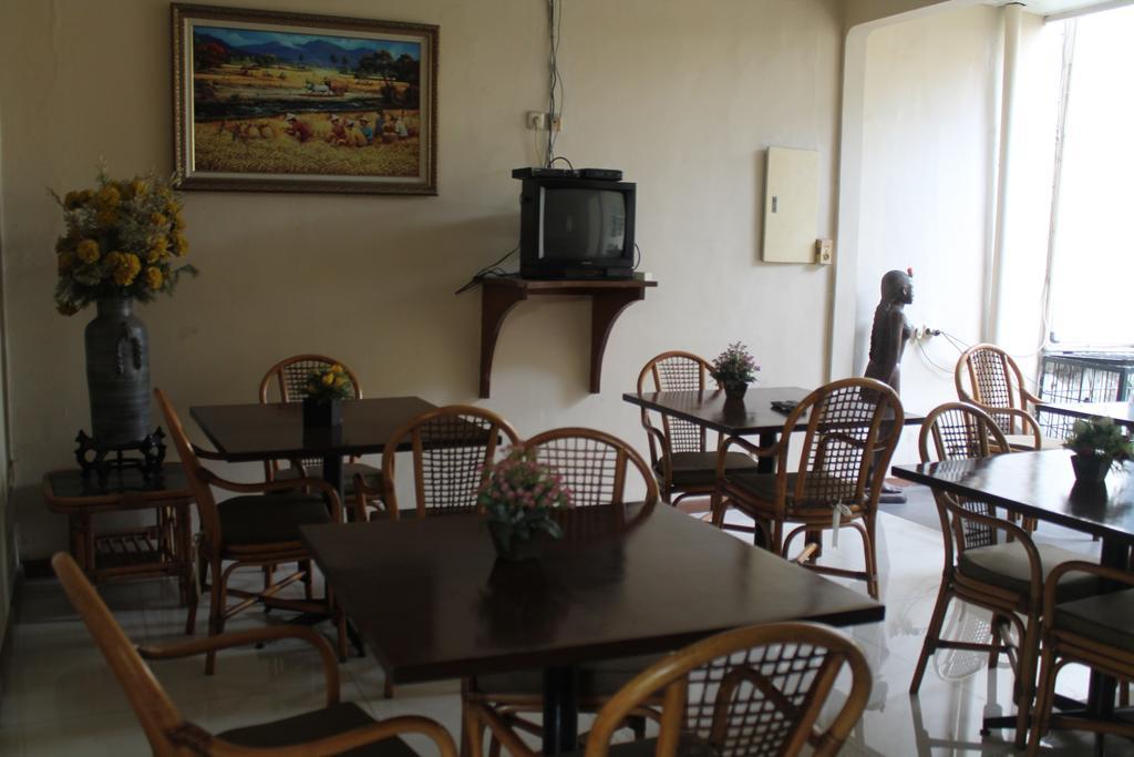 Gondia Guesthouse Jakarta Extérieur photo