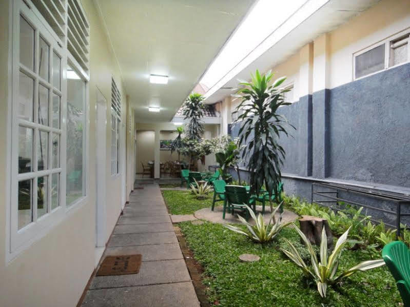 Gondia Guesthouse Jakarta Extérieur photo
